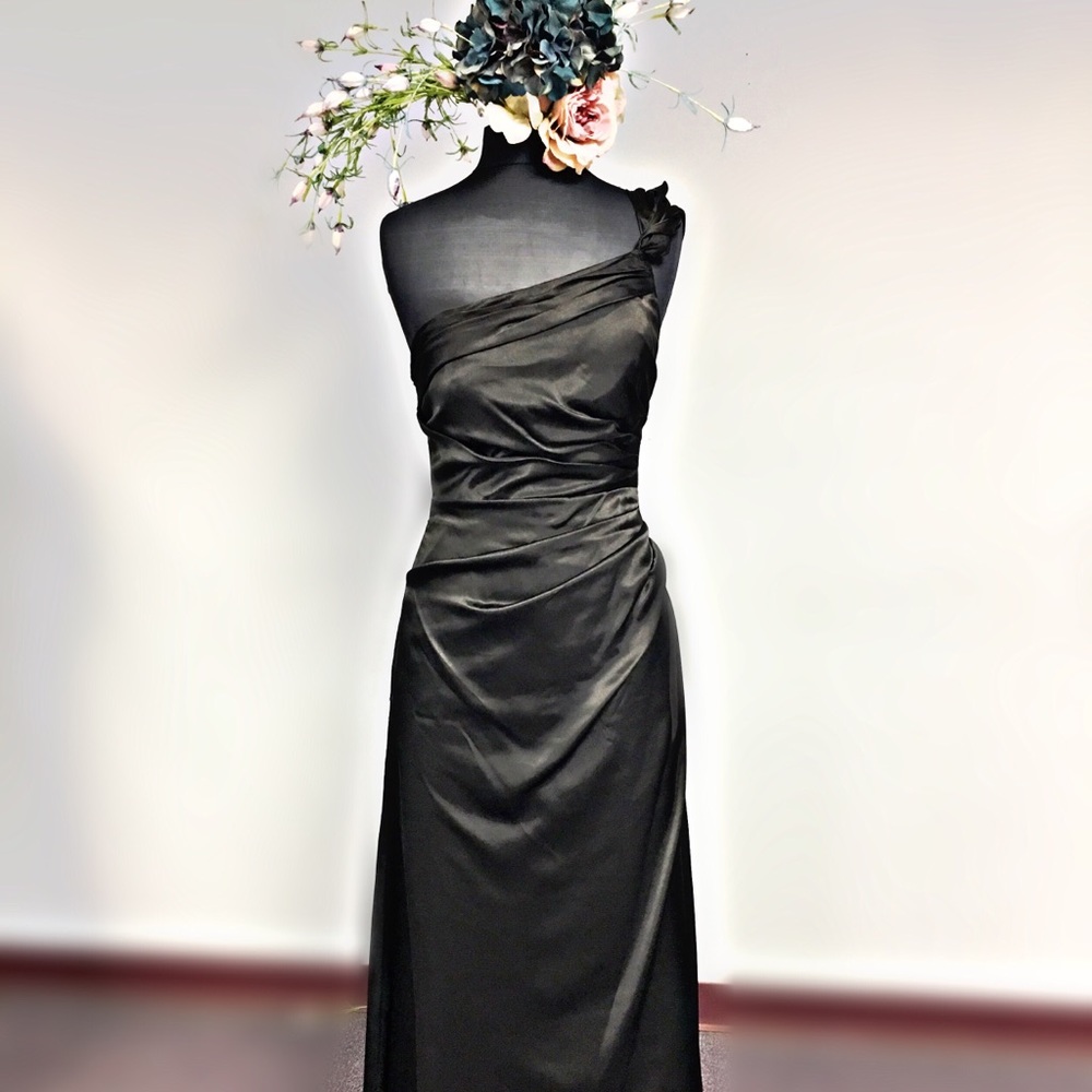 Maid of honor dress/ mother of the bride